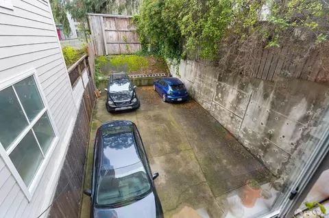 Exterior - 3621 20th St, San Francisco, CA 94110 photo 2 of 11