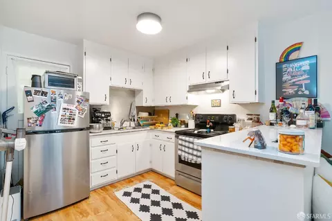 Kitchen - 3621 20th St, San Francisco, CA 94110 photo 3 of 7