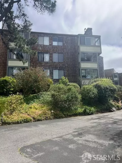 65 Ora Way #108C, San Francisco, CA 94131