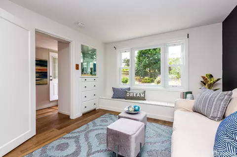 Living - 2367 35th Ave, San Francisco, CA 94116 photo 3 of 3