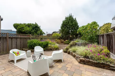Exterior - 2367 35th Ave, San Francisco, CA 94116 photo 3 of 4