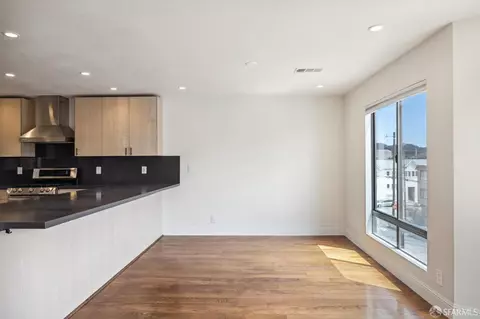 Living - 327 18th Ave, San Francisco, CA 94121 photo 2 of 3