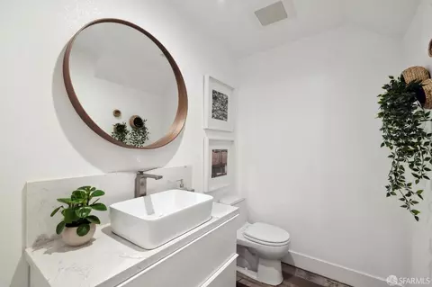 Bath - 327 18th Ave, San Francisco, CA 94121 photo 1 of 7