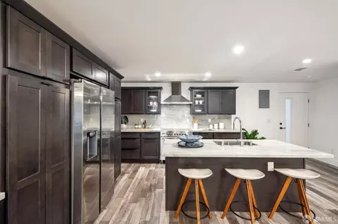 Kitchen - 327 18th Ave, San Francisco, CA 94121 photo 5 of 7