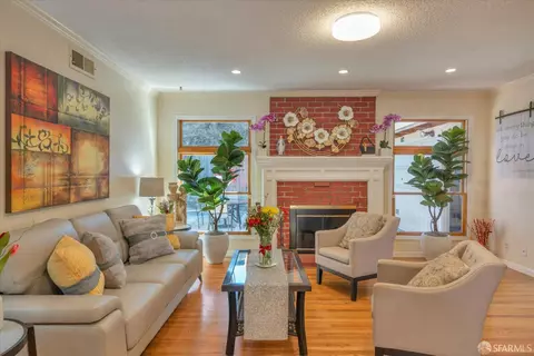 671 Marlesta Rd, Pinole, CA 94564