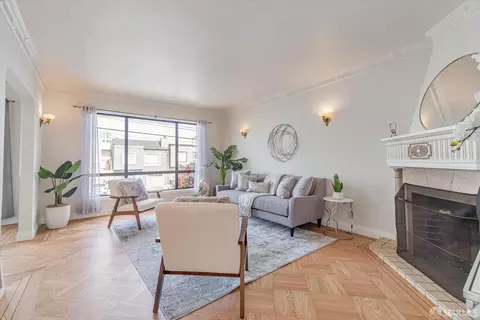 Living - 2179 46th Ave, San Francisco, CA 94116 photo 1 of 4