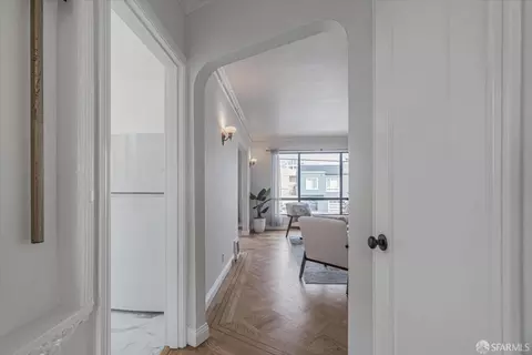 Entry Way - 2179 46th Ave, San Francisco, CA 94116 photo 2 of 4