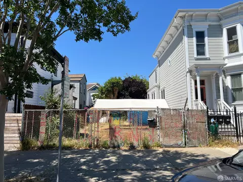 1556 8th St, Oakland, CA 94607 photo 1