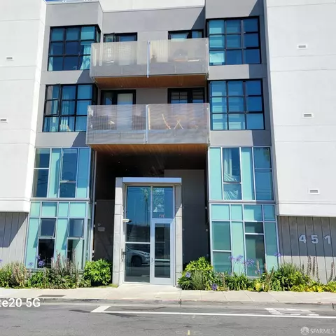 451 Donahue St #401, San Francisco, CA 94124