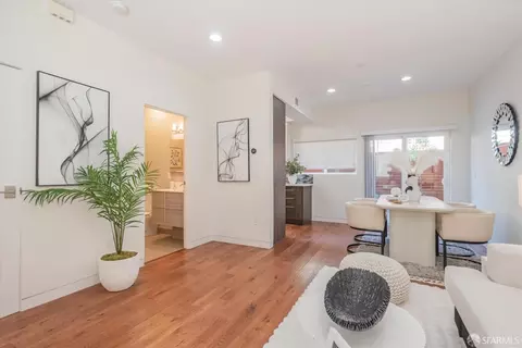 2135 Carlmont Dr, Belmont, CA 94002