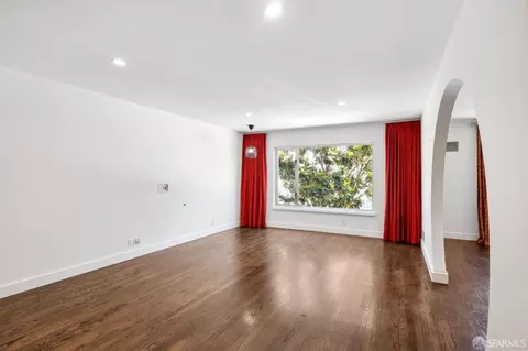 Living - 3431 22nd St, San Francisco, CA 94110 photo 1 of 5