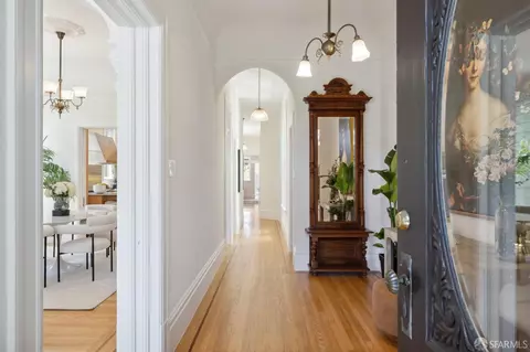 Entry Way - 627 Baker St, San Francisco, CA 94117 photo 1 of 5