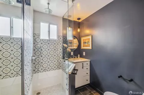 Bath - 64 Nordhoff St, San Francisco, CA 94131 photo 5 of 5