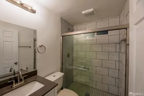 Bath - 729 7th St, Richmond, CA 94801 photo 1 of 1