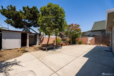 Exterior - 729 7th St, Richmond, CA 94801 photo 1 of 2