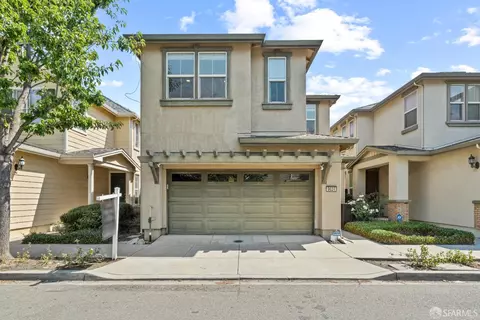 9624 Armstrong Dr, Oakland, CA 94603