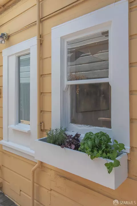 Exterior - 480 29th St, San Francisco, CA 94131 photo 1 of 6