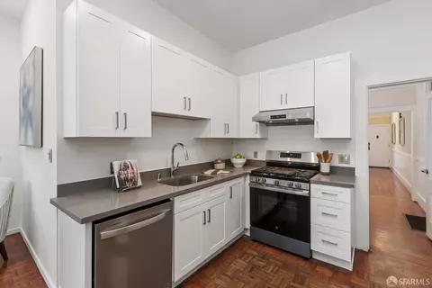 Kitchen - 480 29th St, San Francisco, CA 94131 photo 1 of 2