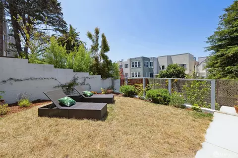 Exterior - 539 16th Ave, San Francisco, CA 94118 photo 5 of 10