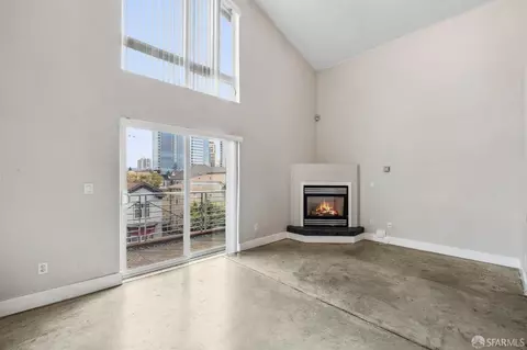 Living - 675 8th St #14, Oakland, CA 94607 photo 6 of 9