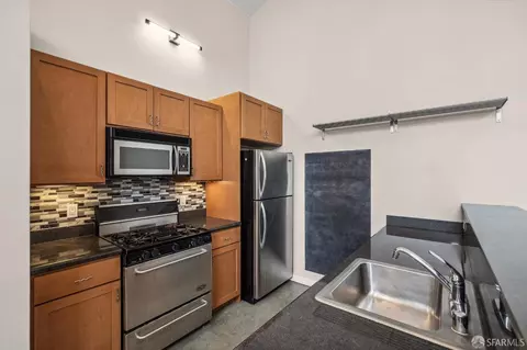 Kitchen - 675 8th St #14, Oakland, CA 94607 photo 2 of 3