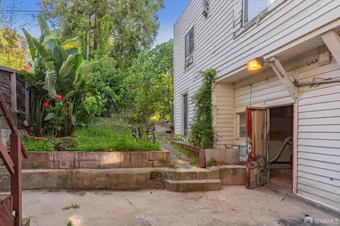 Exterior - 108 Chattanooga St, San Francisco, CA 94114 photo 4 of 7