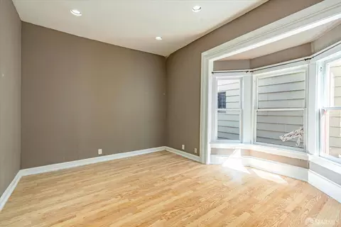 Living - 108 Chattanooga St, San Francisco, CA 94114 photo 2 of 6