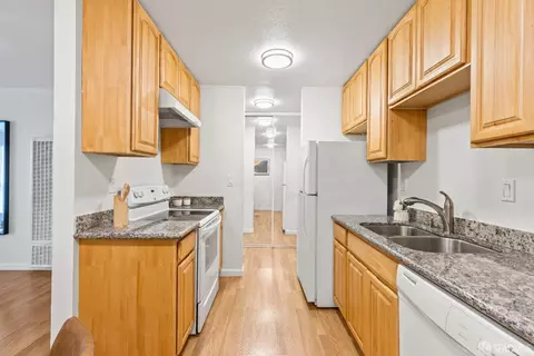 Kitchen - 1510 E St #20, Hayward, CA 94541 photo 3 of 4