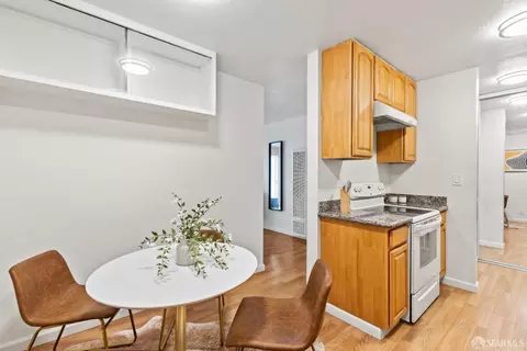 Dining - 1510 E St #20, Hayward, CA 94541 photo 2 of 3