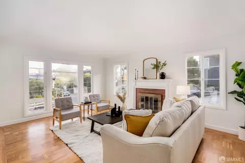 Living - 1450 Diamond St, San Francisco, CA 94131 photo 3 of 11