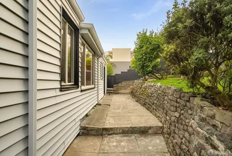 Exterior - 1450 Diamond St, San Francisco, CA 94131 photo 5 of 14