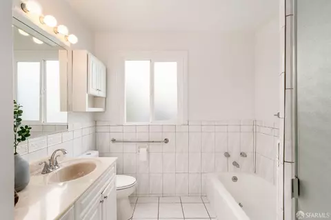 Bath - 1450 Diamond St, San Francisco, CA 94131 photo 1 of 3