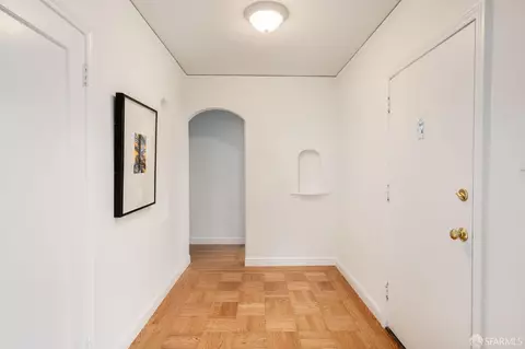 Entry Way - 1450 Diamond St, San Francisco, CA 94131 photo 3 of 3