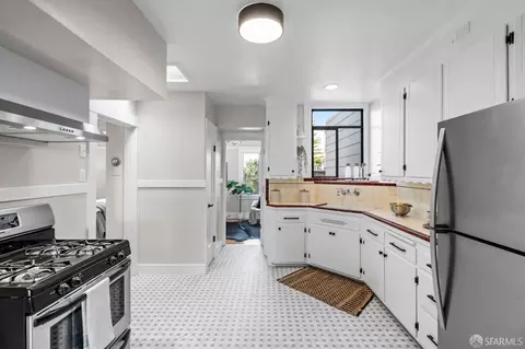355 Edinburgh St, San Francisco, CA 94112 photo 11