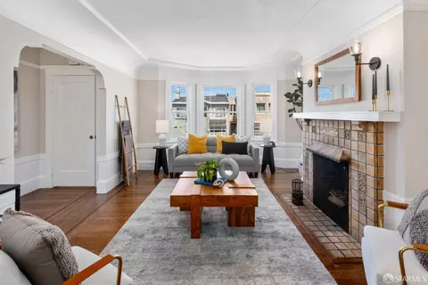 Living - 140 Allison St, San Francisco, CA 94112 photo 2 of 4
