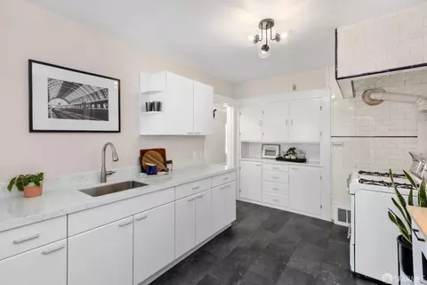 Kitchen - 140 Allison St, San Francisco, CA 94112 photo 4 of 5
