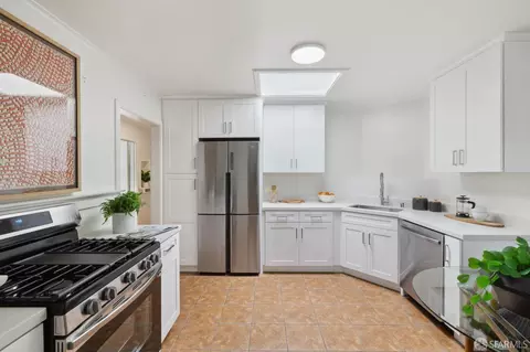 32 St Charles Ave, San Francisco, CA 94132 photo 12