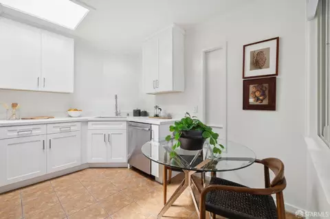 32 St Charles Ave, San Francisco, CA 94132 photo 14