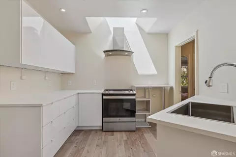3524 Kirkham St, San Francisco, CA 94122 photo 9
