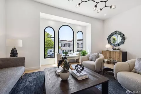 2720 20th St, San Francisco, CA 94110 photo 3