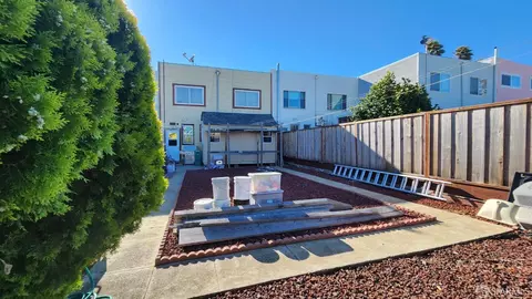 167 Cora St, San Francisco, CA 94134 photo 2