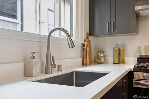 Kitchen - 25 Forest Side Ave, San Francisco, CA 94127 photo 4 of 6