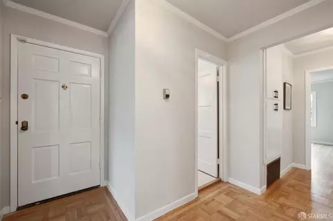 Entry Way - 1555 Eucalyptus Dr, San Francisco, CA 94132 photo 4 of 7