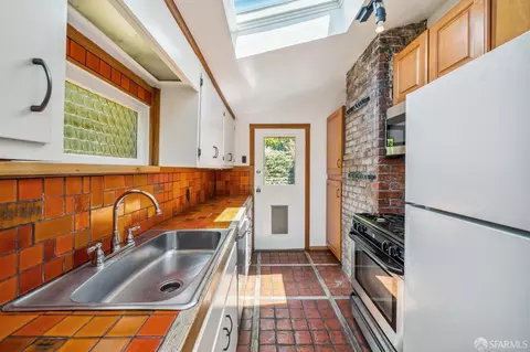 Kitchen - 2518 Etna St, Berkeley, CA 94704 photo 8 of 9