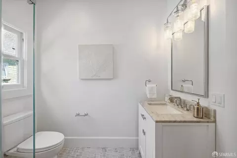 Bath - 2518 Etna St, Berkeley, CA 94704 photo 6 of 10
