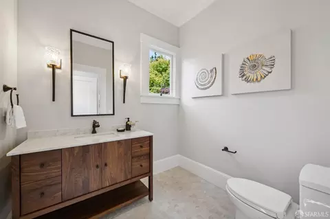 Bath - 2518 Etna St, Berkeley, CA 94704 photo 1 of 10