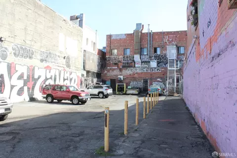 388 7th St, Oakland, CA 94607