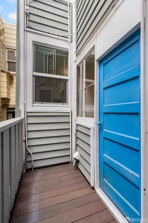 Exterior - 505 23rd Ave, San Francisco, CA 94121 photo 3 of 14