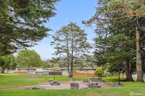 Exterior - 1099 Oddstad Blvd, Pacifica, CA 94044 photo 14 of 17