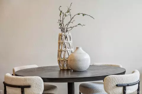 Dining - 1099 Oddstad Blvd, Pacifica, CA 94044 photo 3 of 3